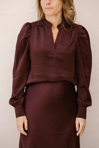Rosslyn heavy sateen blouse burgundy - Bij Keesje - Neo Noir