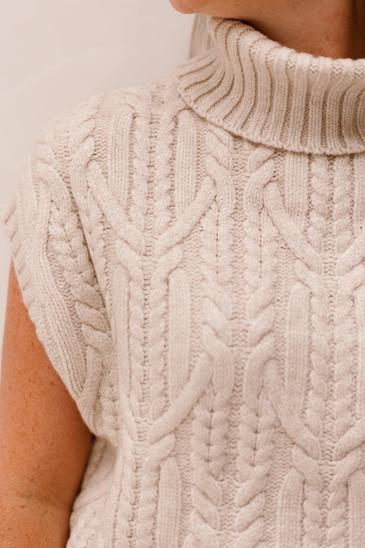 RowCC Oversize Cable Knit Vest Creme - Bij Keesje - Co'couture - Trui