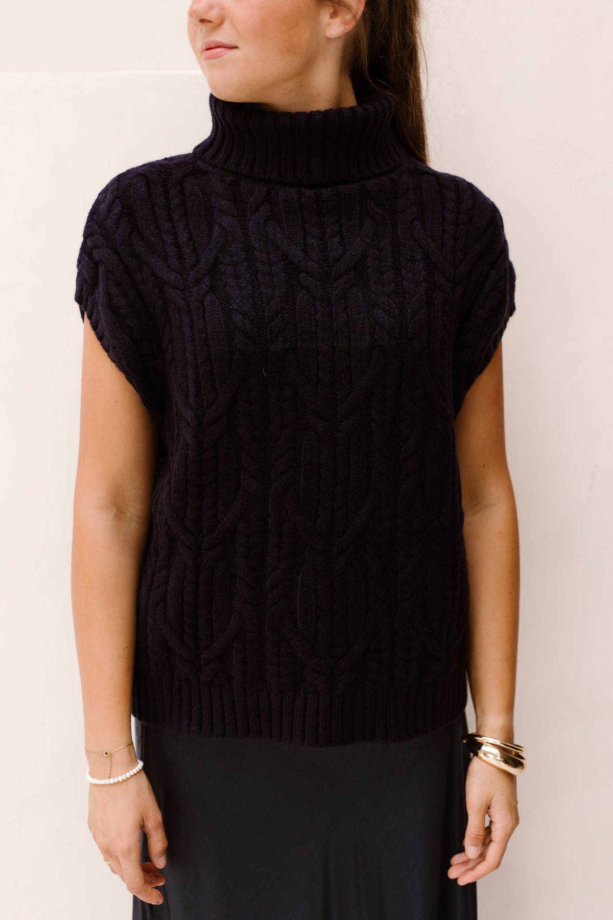 RowCC Oversize Cable Knit Vest Navy - Bij Keesje - Co'couture - Trui