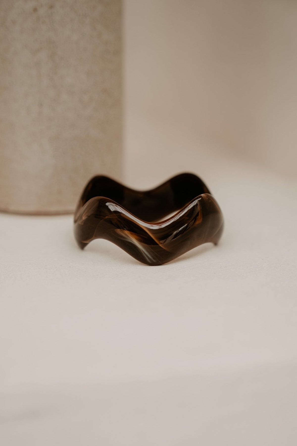 Saar wave armband bruin - Bij Keesje - Bij Keesje - accessoires