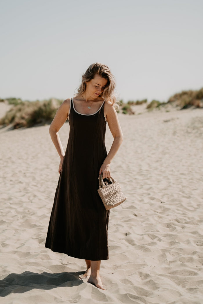 Safinan linen contrast dress dark brown - Bij Keesje - Neo Noir - Jurk