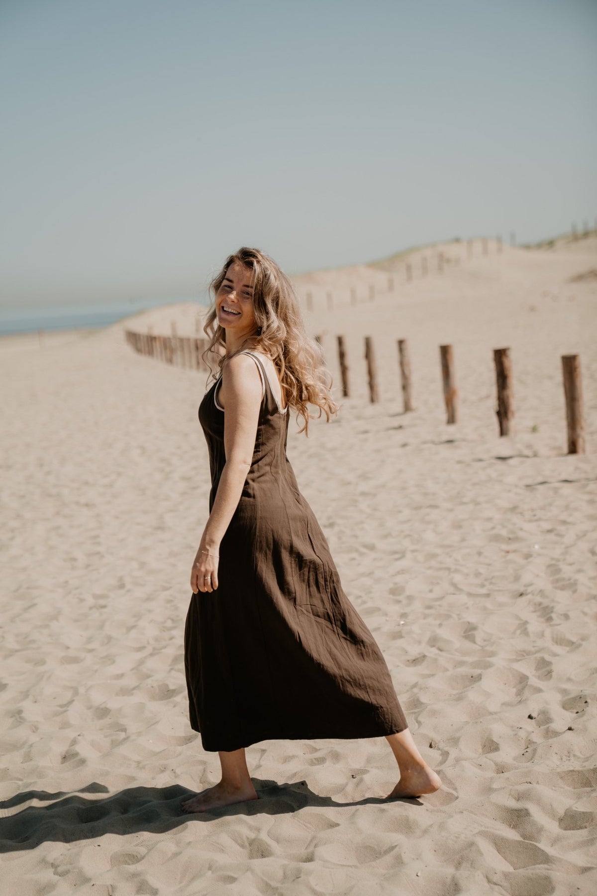 Safinan linen contrast dress dark brown - Bij Keesje - Neo Noir - Jurk