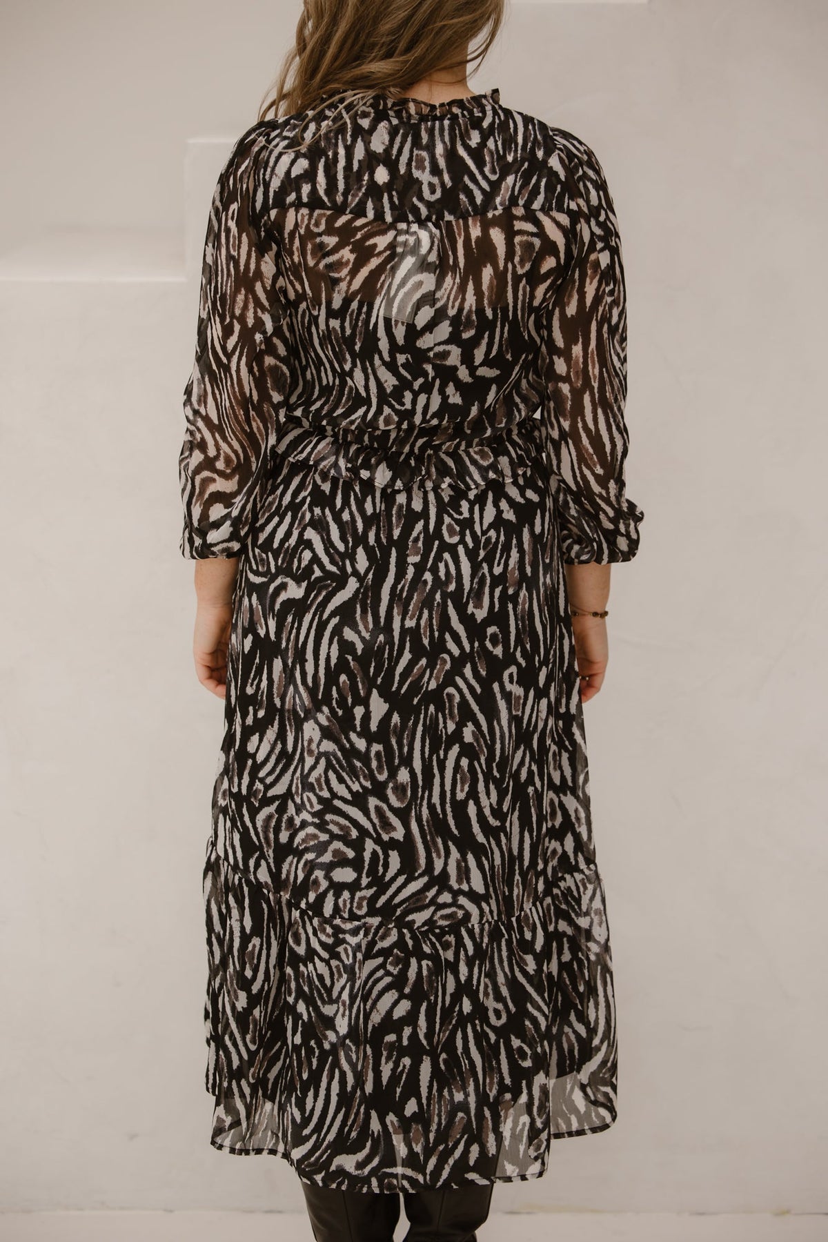 Saia abstract leo dress - Bij Keesje - Neo Noir