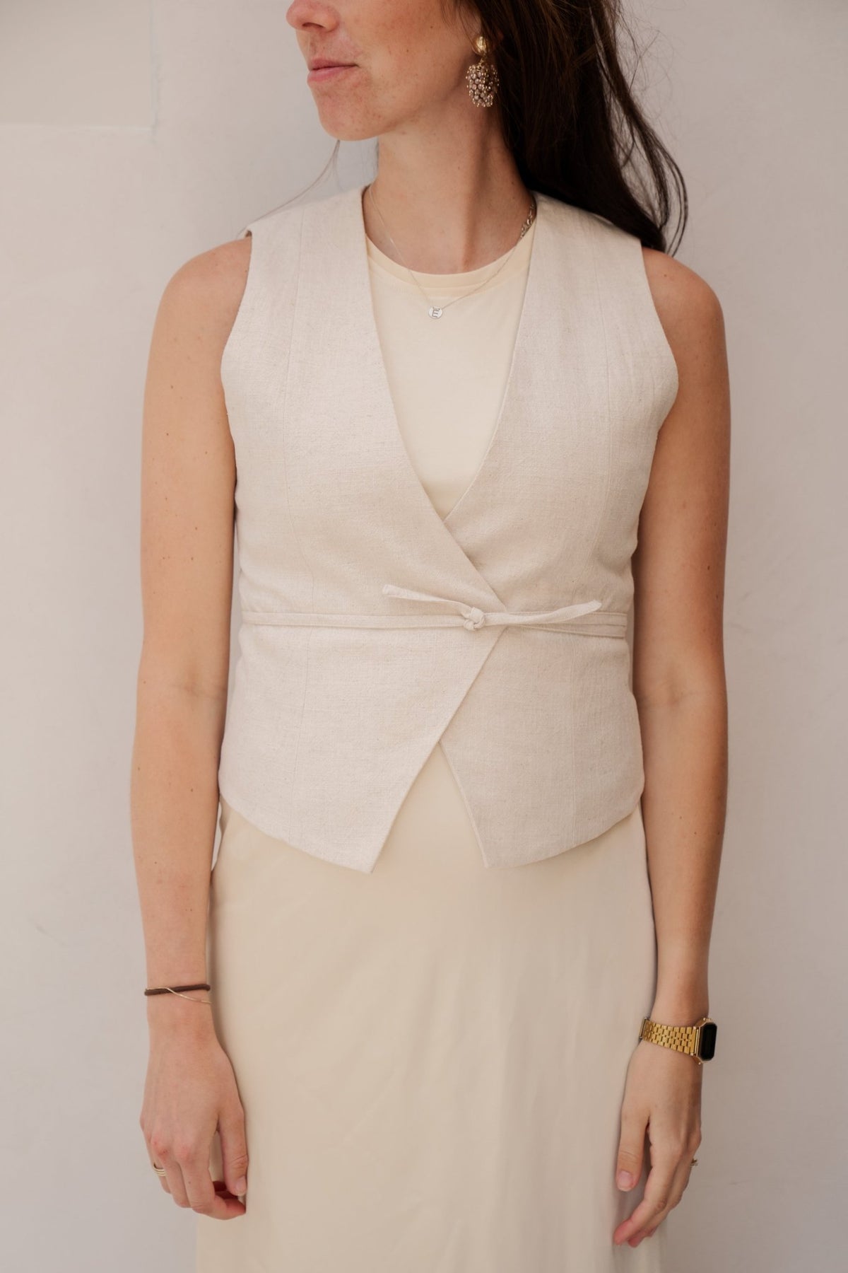 Samara Ramie Waistcoat Natural - Bij Keesje - Neo Noir - top