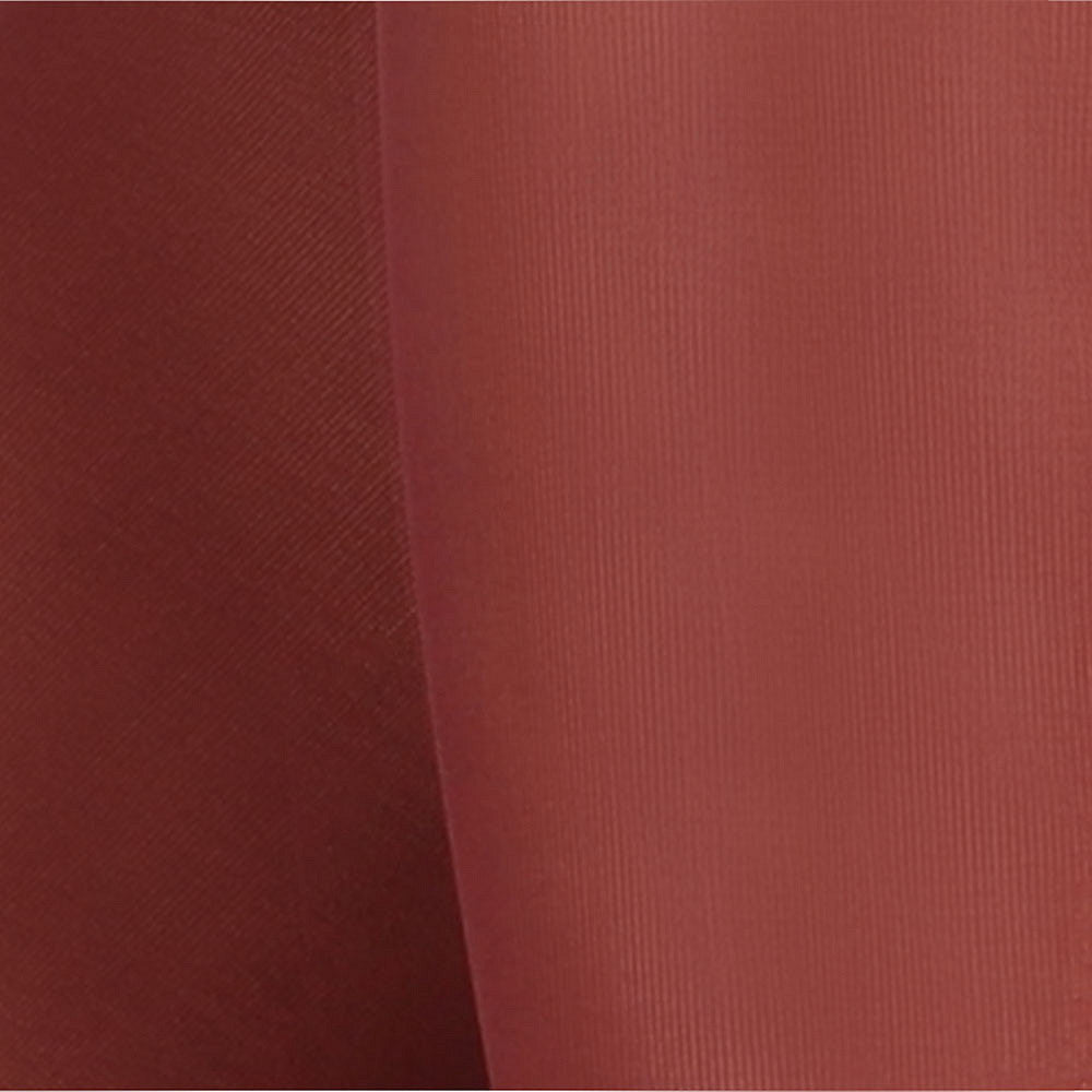 Sarlini panty 60 denier bordeaux, detail van het weefsel - Bij Keesje