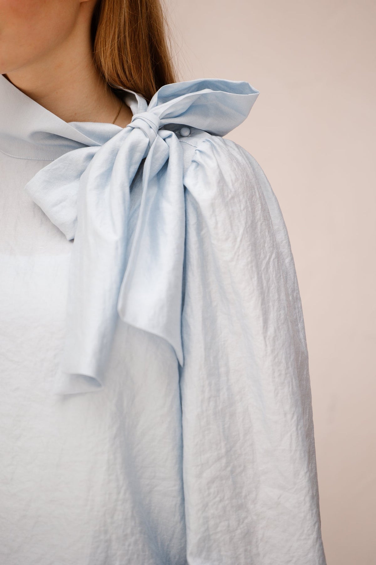 Selene crisp blouse light blue - Bij Keesje - Neo Noir - Blouse