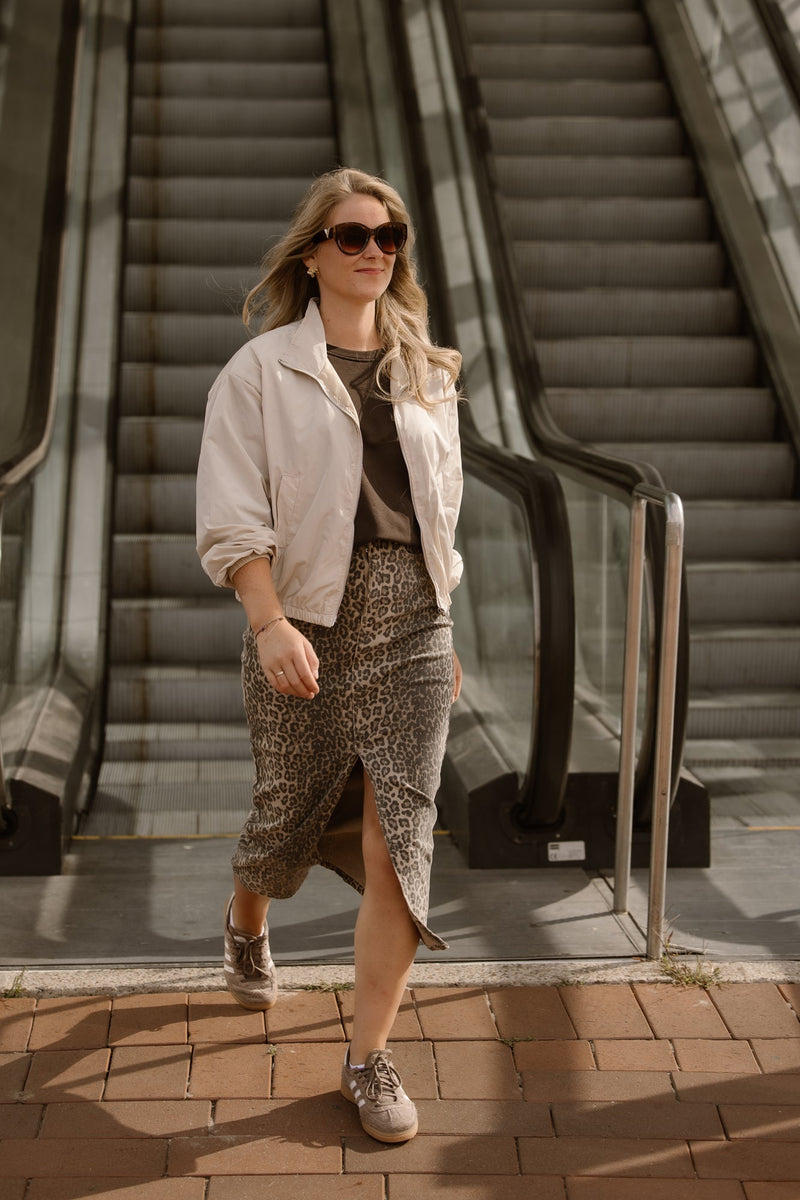 Short beige bomber jacket - Bij Keesje - Bij Keesje