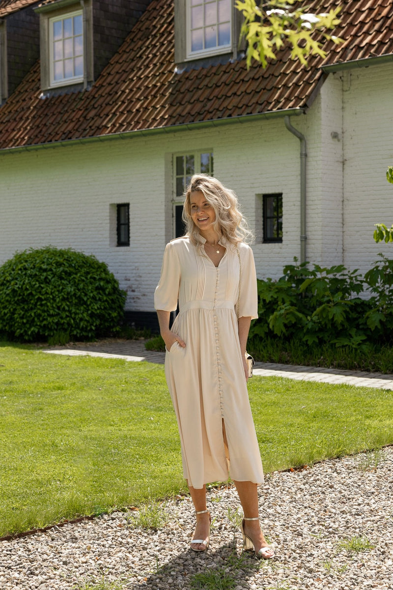 Simone dress satin look sand - Bij Keesje