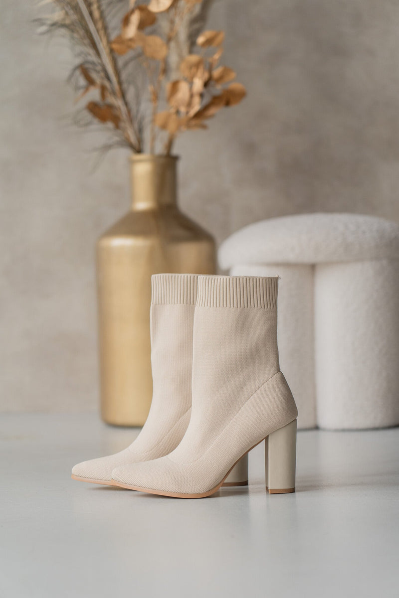 Sock boots short beige - Bij Keesje