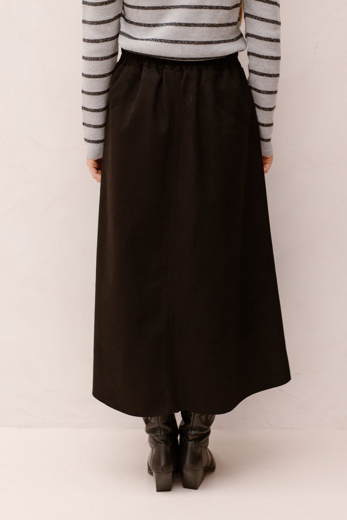 Suedine midi skirt black - Bij Keesje - Bij Keesje