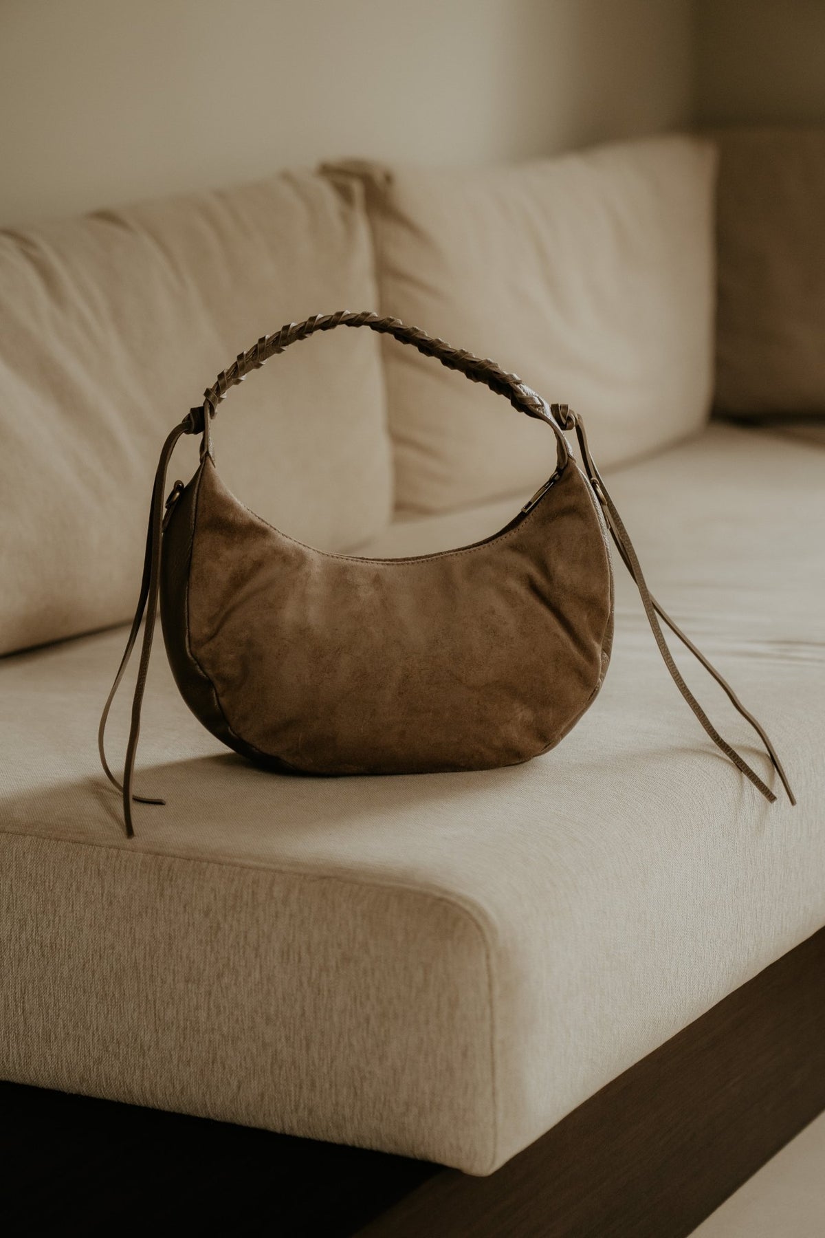 Tas Cassidy suede taupe - Bij Keesje - Bij Keesje - Tas