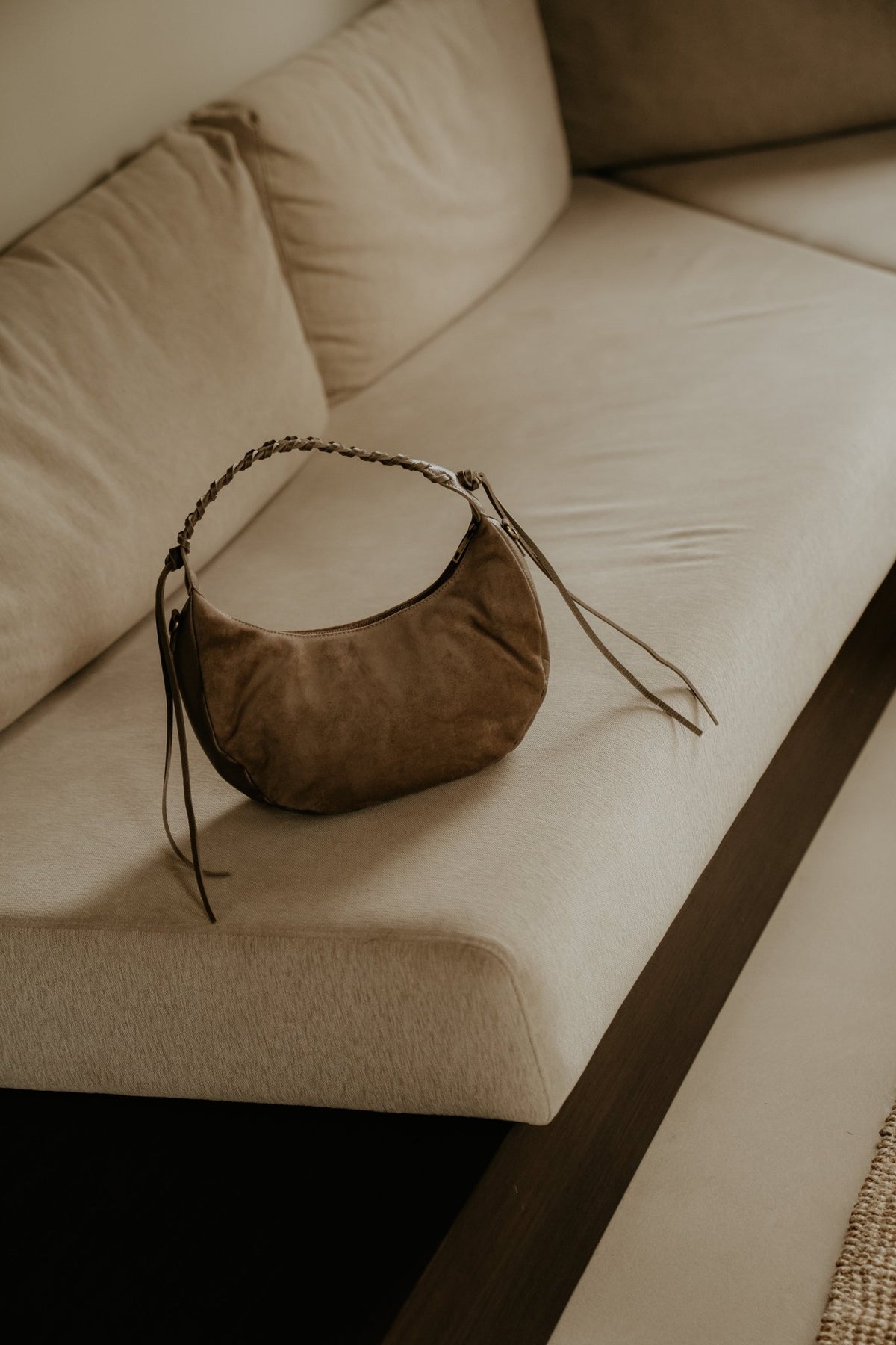 Tas Cassidy suede taupe - Bij Keesje - Bij Keesje - Tas