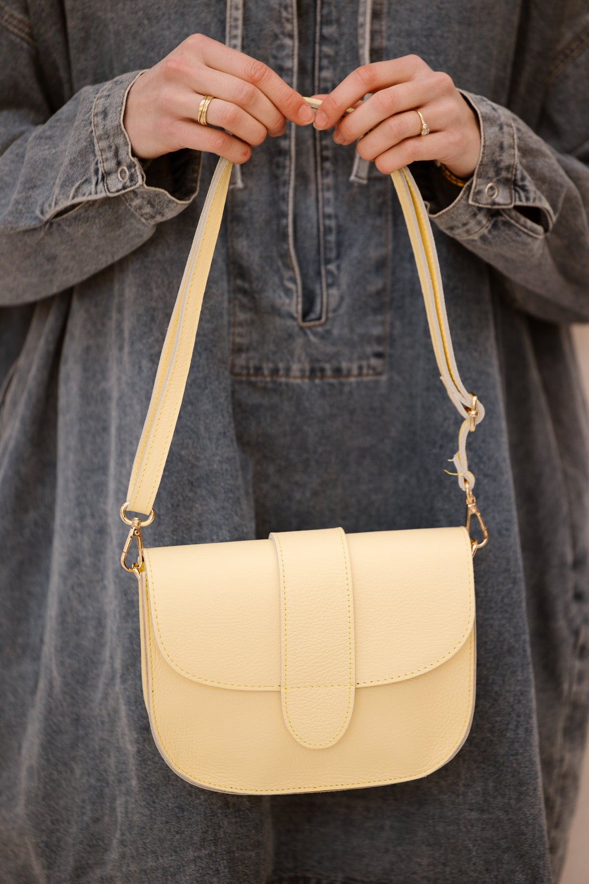 Tas Esdoorn leer butter yellow - Bij Keesje - Bij Keesje