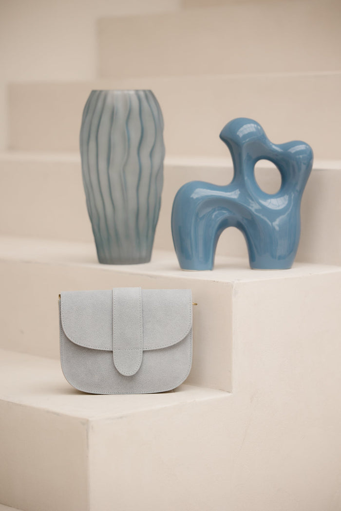 Tas Esdoorn suede lichtblauw - Bij Keesje - Bij Keesje
