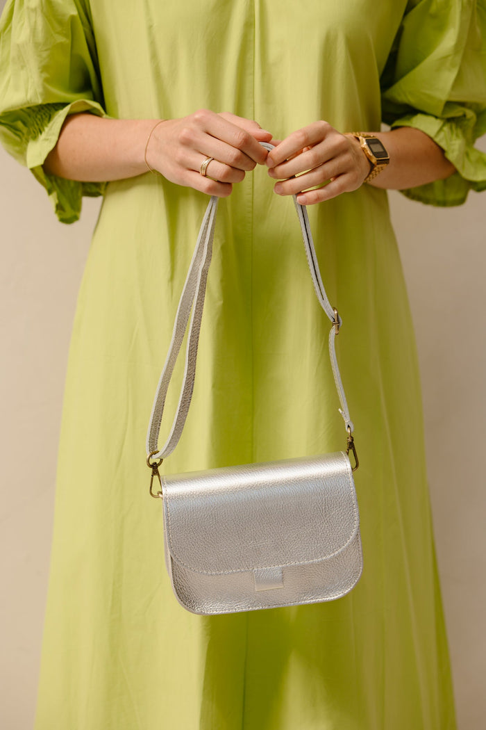 Tas Flora leer zilver - Bij Keesje - Bij Keesje