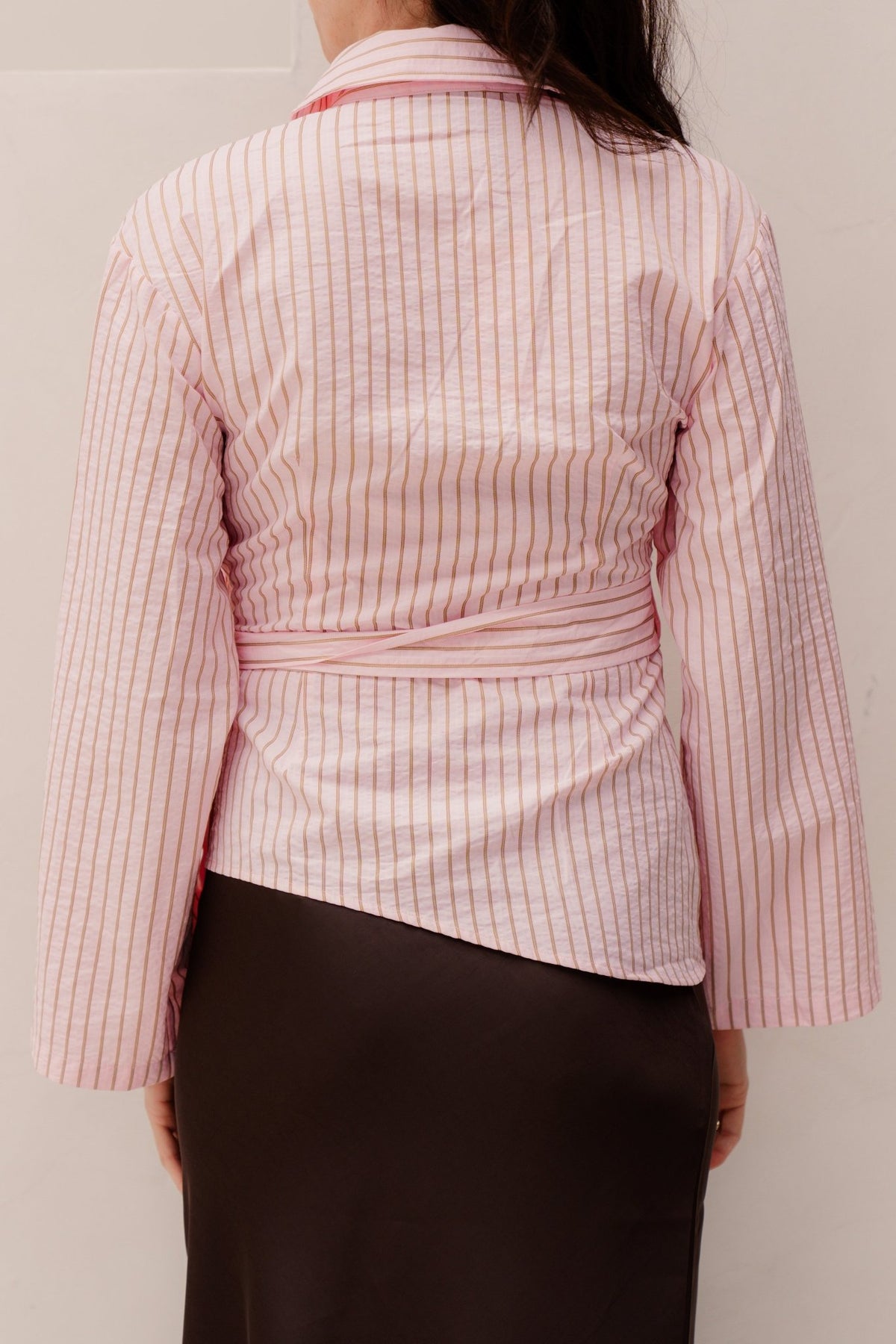 Tifuna stripe wrap shirt light pink - Bij Keesje - Neo Noir - Blouse