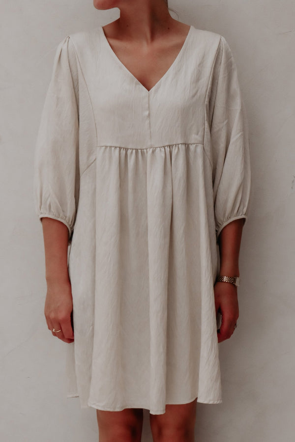 Tikva jurk kort beige - Bij Keesje - Bij Keesje - Jurk