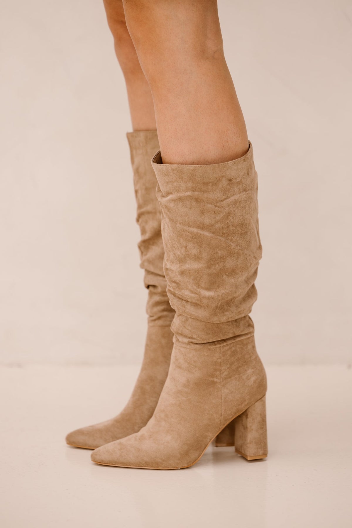 Tilburg heel boot taupe suède - Bij Keesje - Bij Keesje