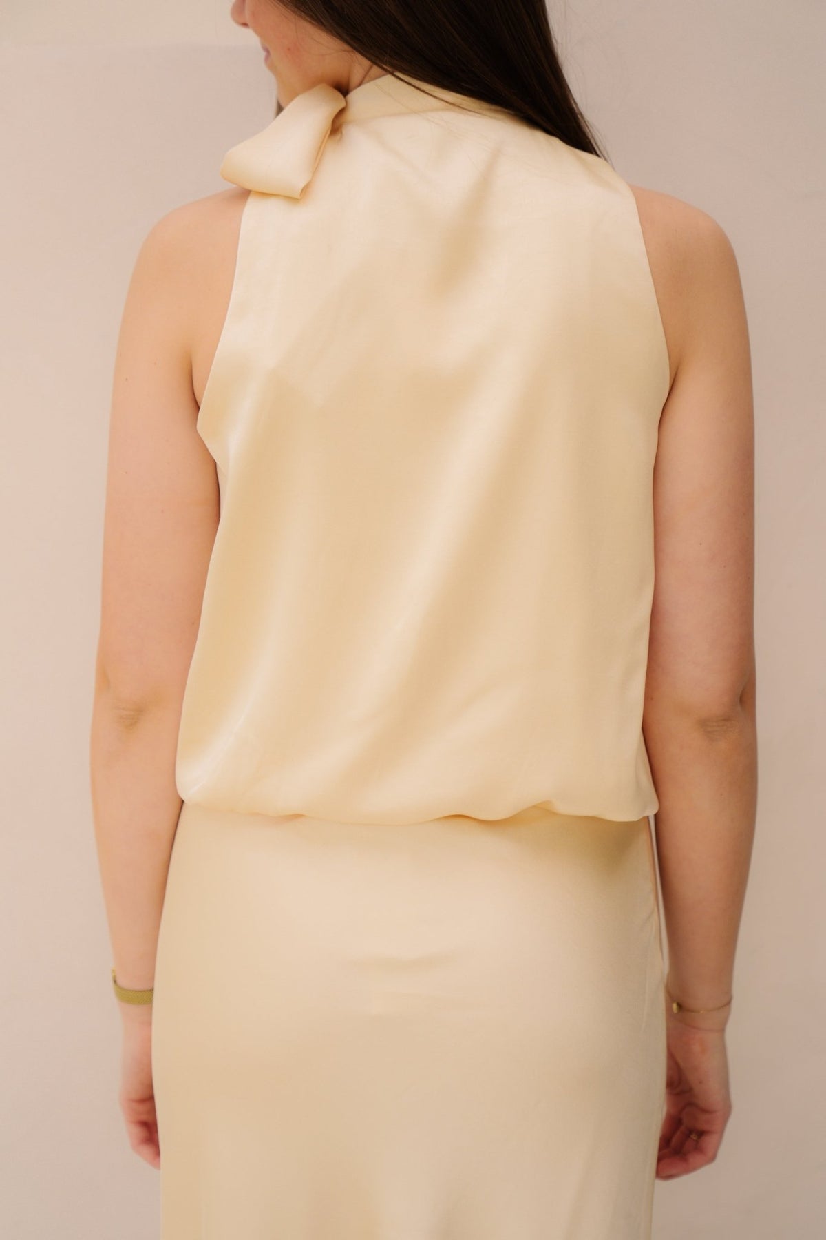 Veda heavy sateen top light yellow - Bij Keesje - Neo Noir - Blouse