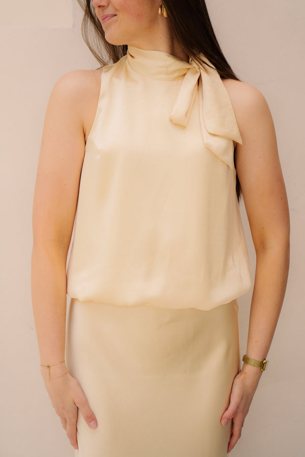 Veda heavy sateen top light yellow - Bij Keesje - Neo Noir - Blouse