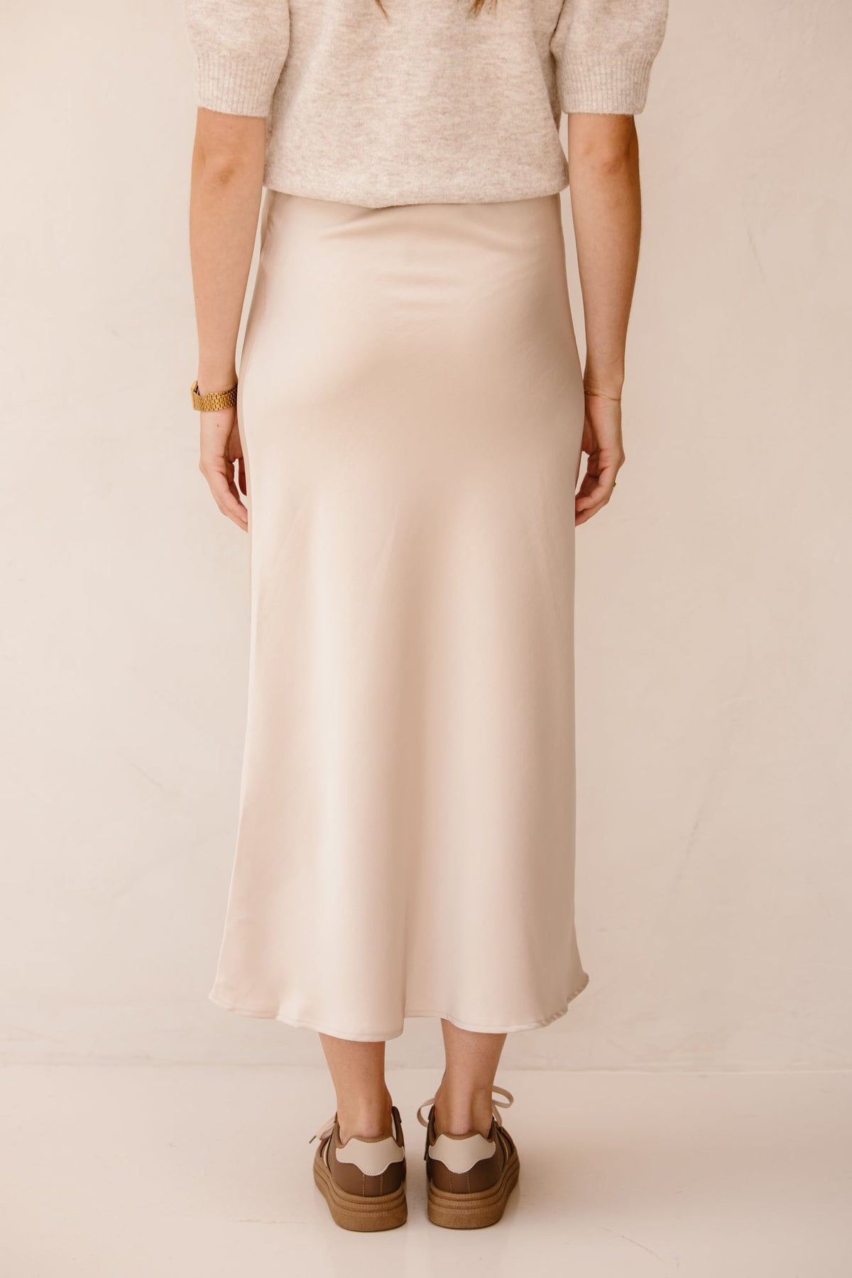 Vicky heavy sateen champagne - Bij Keesje - Neo Noir