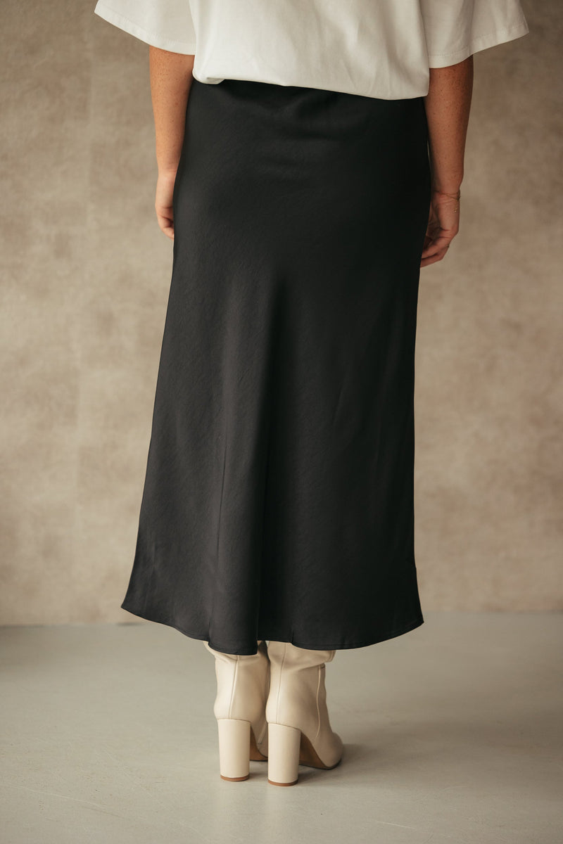 Vicky heavy sateen skirt black - Bij Keesje