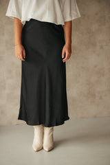 Vicky heavy sateen skirt black