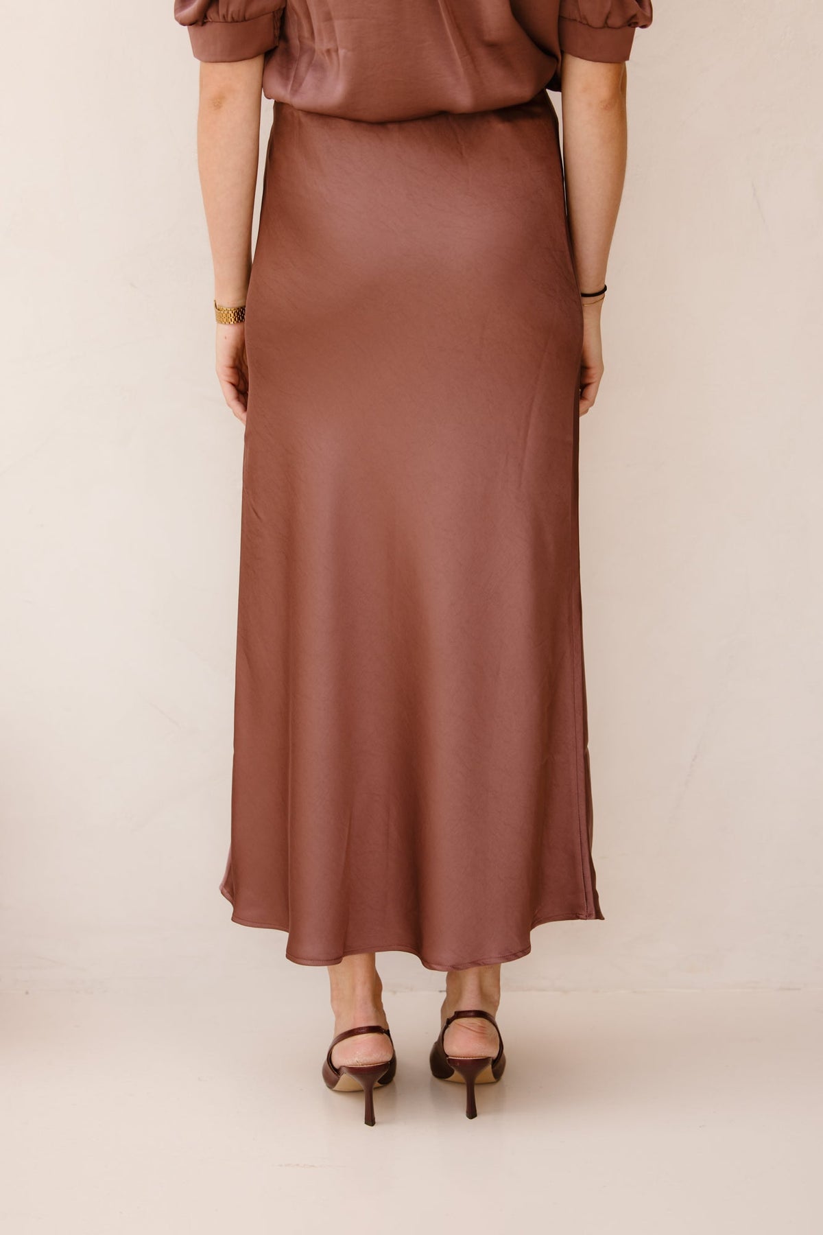 Vicky heavy sateen skirt dark rose NN - Bij Keesje - Neo Noir