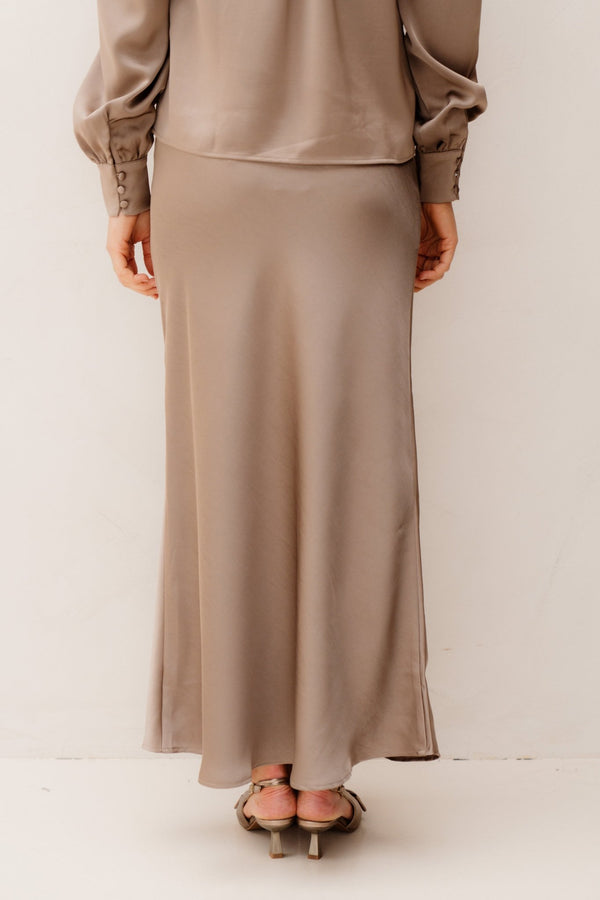 Vicky heavy sateen skirt dark taupe - Bij Keesje - Neo Noir - Rokken