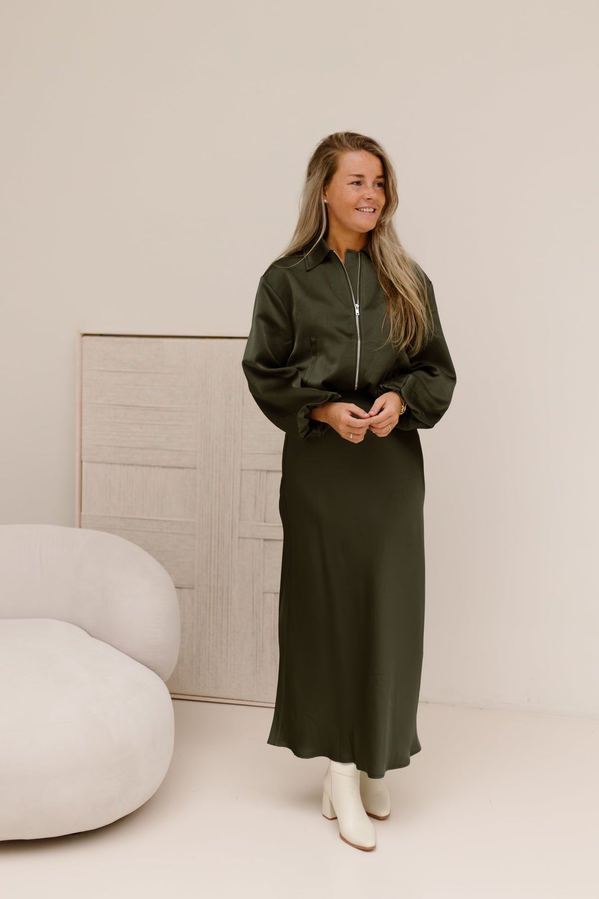Vicky heavy sateen skirt deep green - Bij Keesje - Neo Noir - Rokken