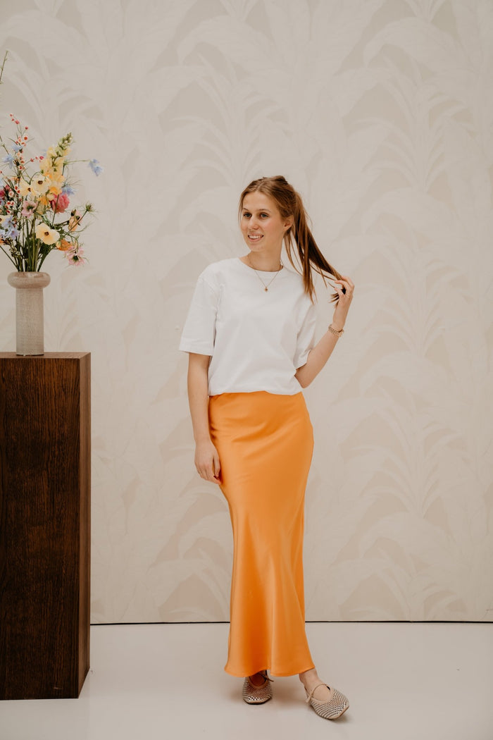 Vicky Heavy Sateen Skirt Orange - Bij Keesje - Neo Noir - Rok
