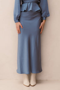 Vicky heavy sateen skirt smoke blue NN - Bij Keesje - Neo Noir