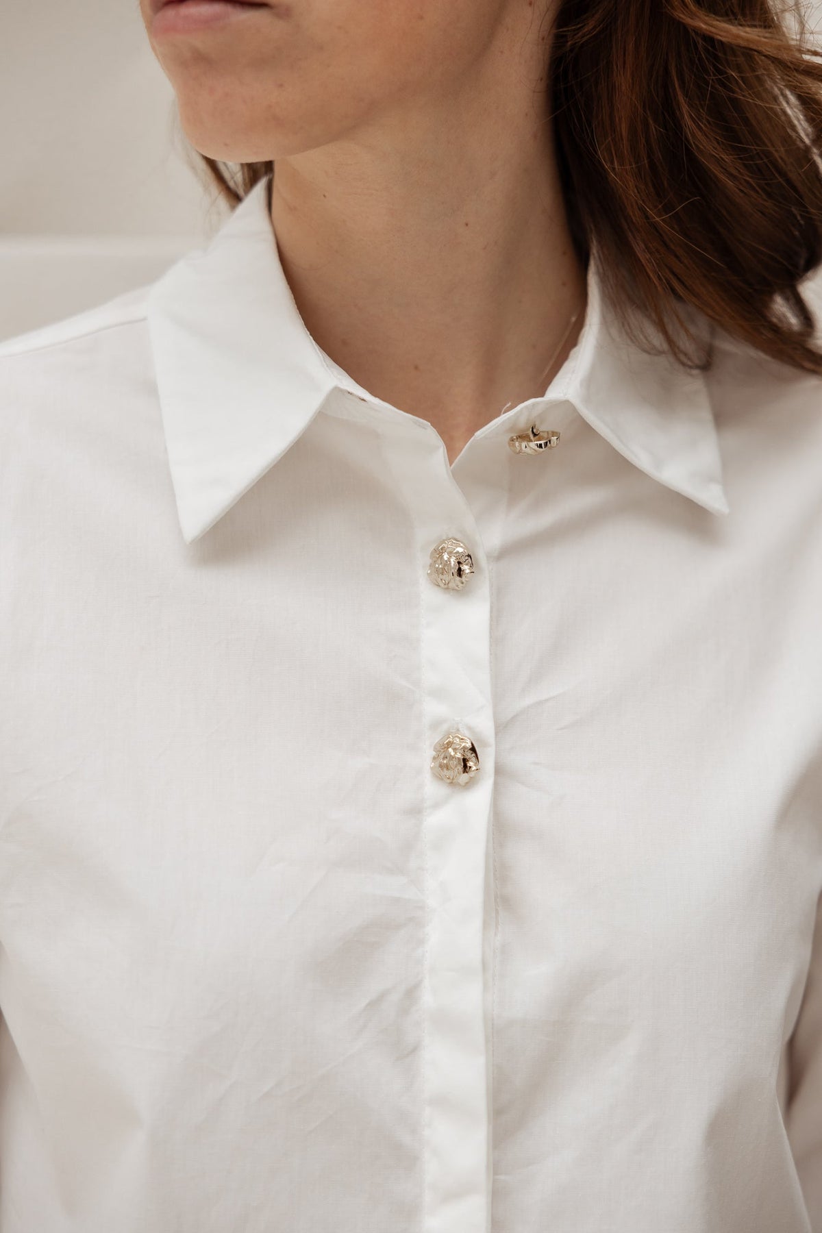 White blouse golden button - Bij Keesje - Bij Keesje