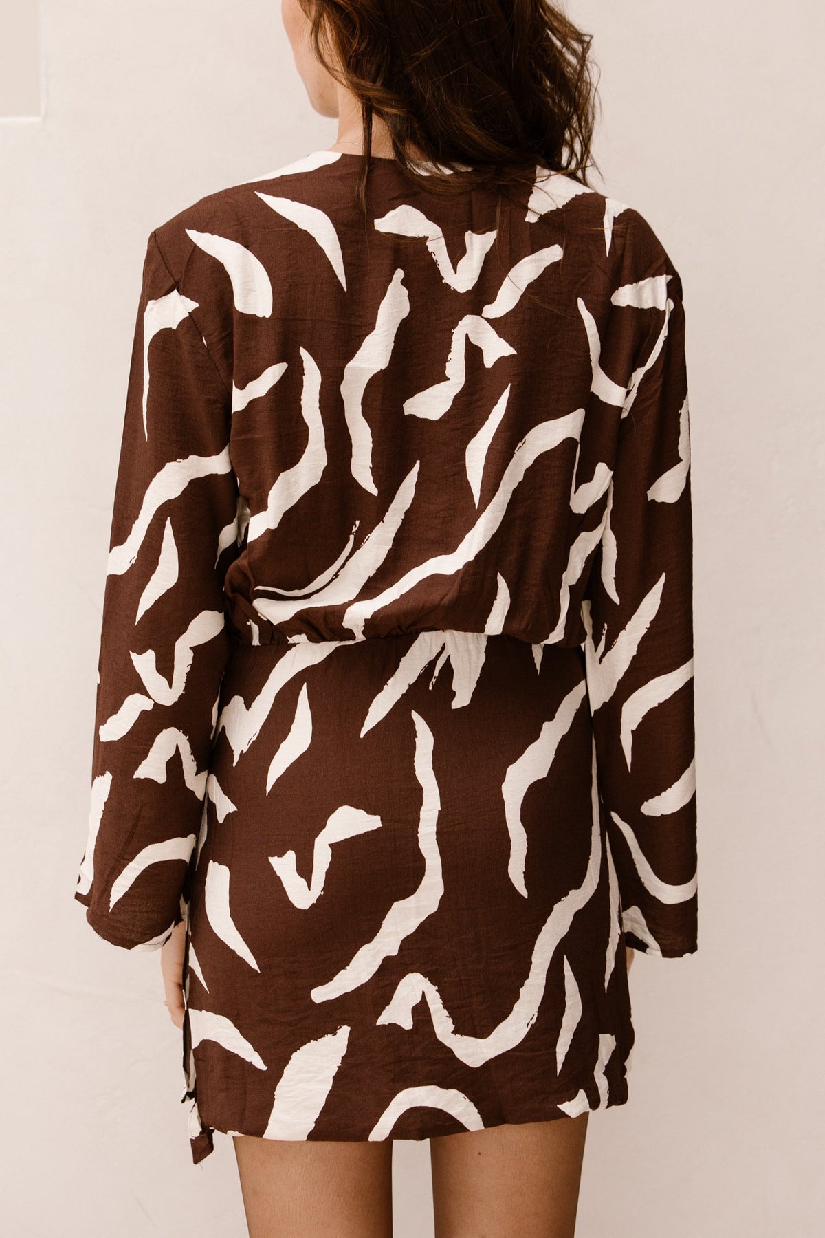 Wrap print jurkje burgundy/ecru - Bij Keesje - Bij Keesje