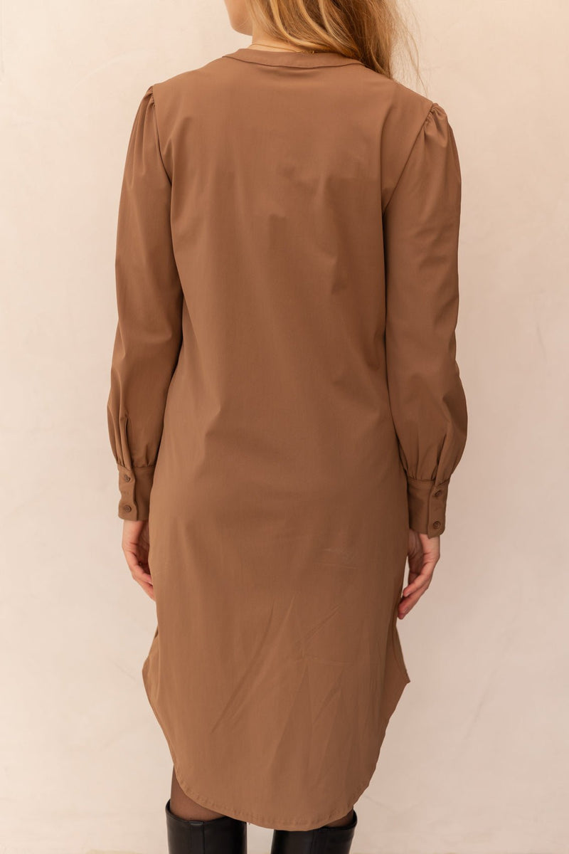 Yaden dress camel - Bij Keesje - Bij Keesje