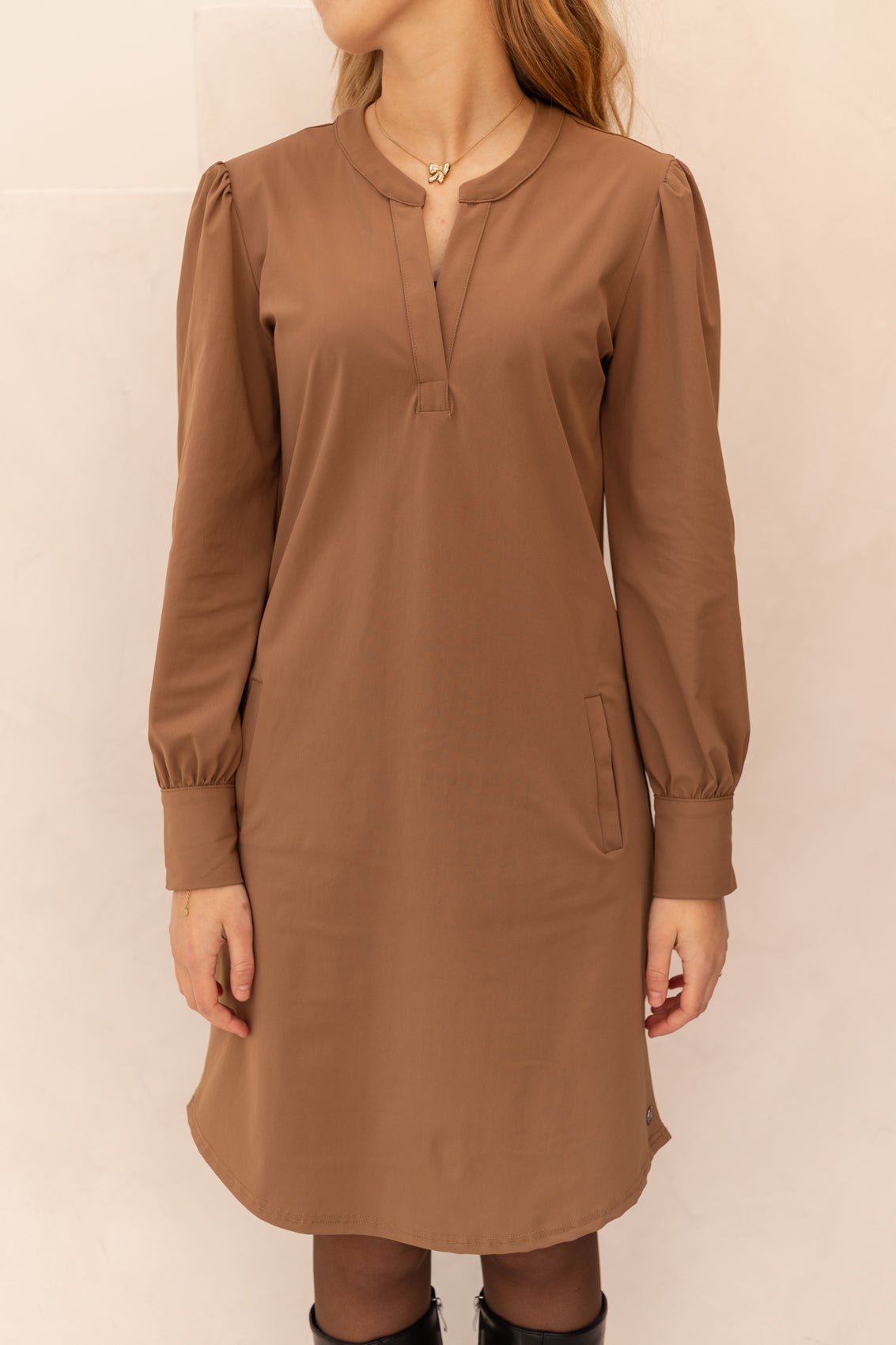 Yaden dress camel - Bij Keesje - Bij Keesje