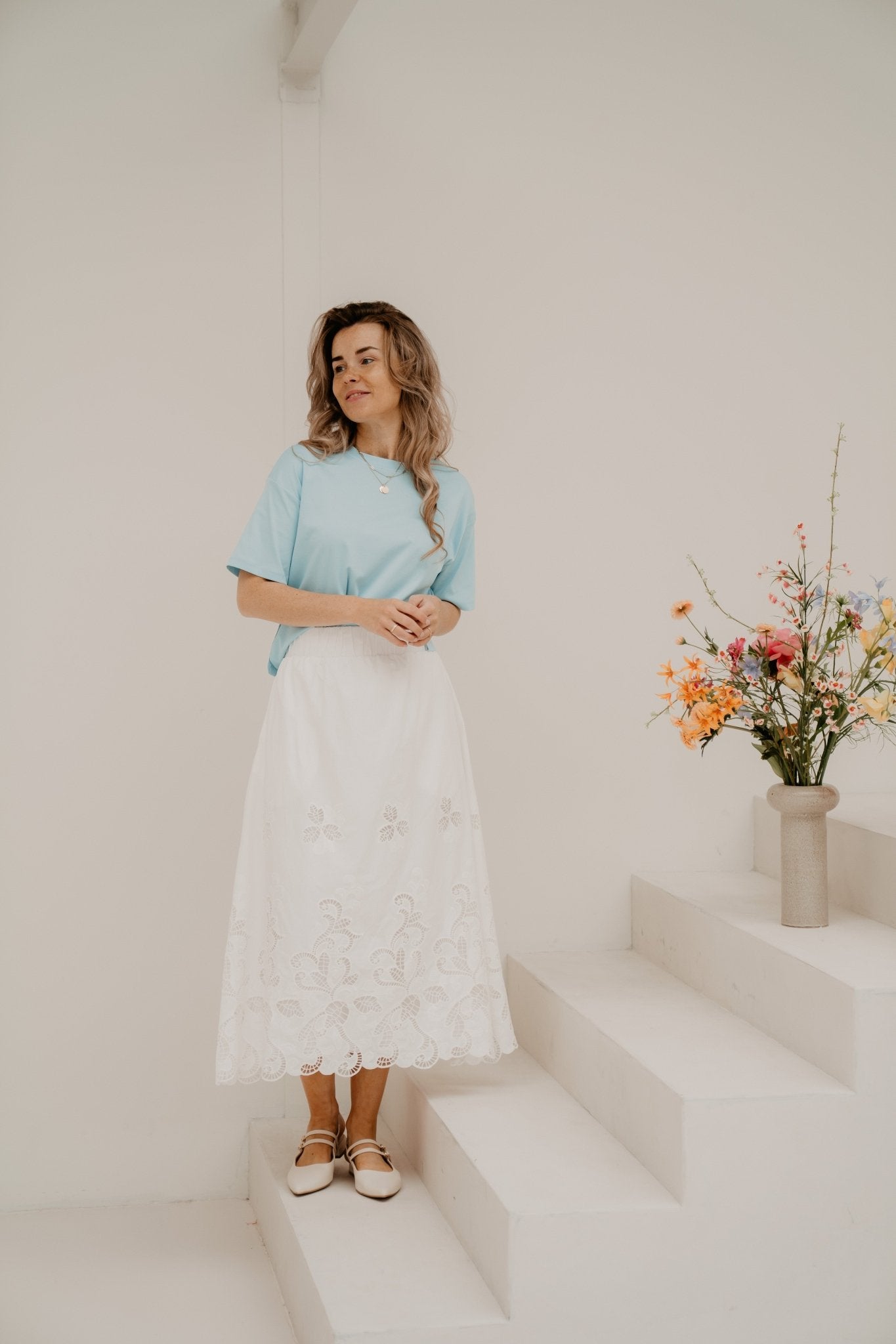 Yara Long Emb Skirt White - Bij Keesje - Neo Noir - rok