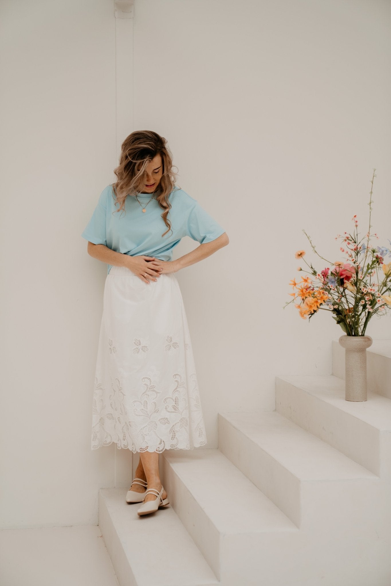 Yara Long Emb Skirt White - Bij Keesje - Neo Noir - rok