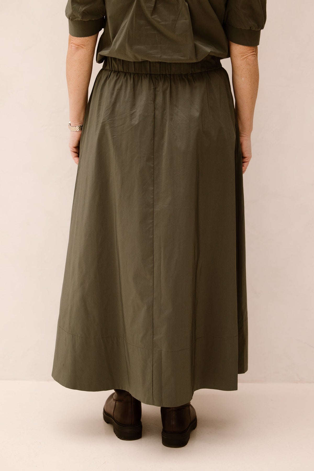 Yara long poplin skirt Army - Bij Keesje - Neo Noir - rokken