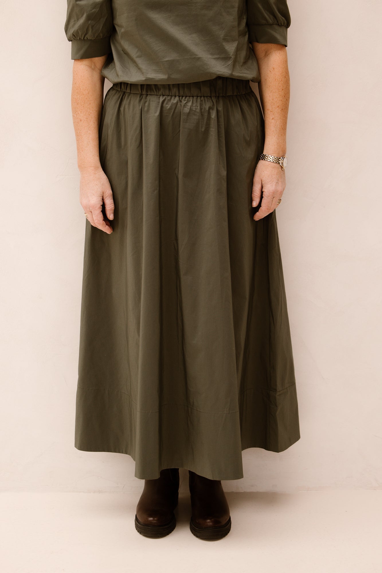 Yara long poplin skirt Army - Bij Keesje - Neo Noir - rokken