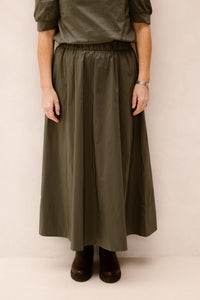 Yara long poplin skirt Army - Bij Keesje - Neo Noir - rokken