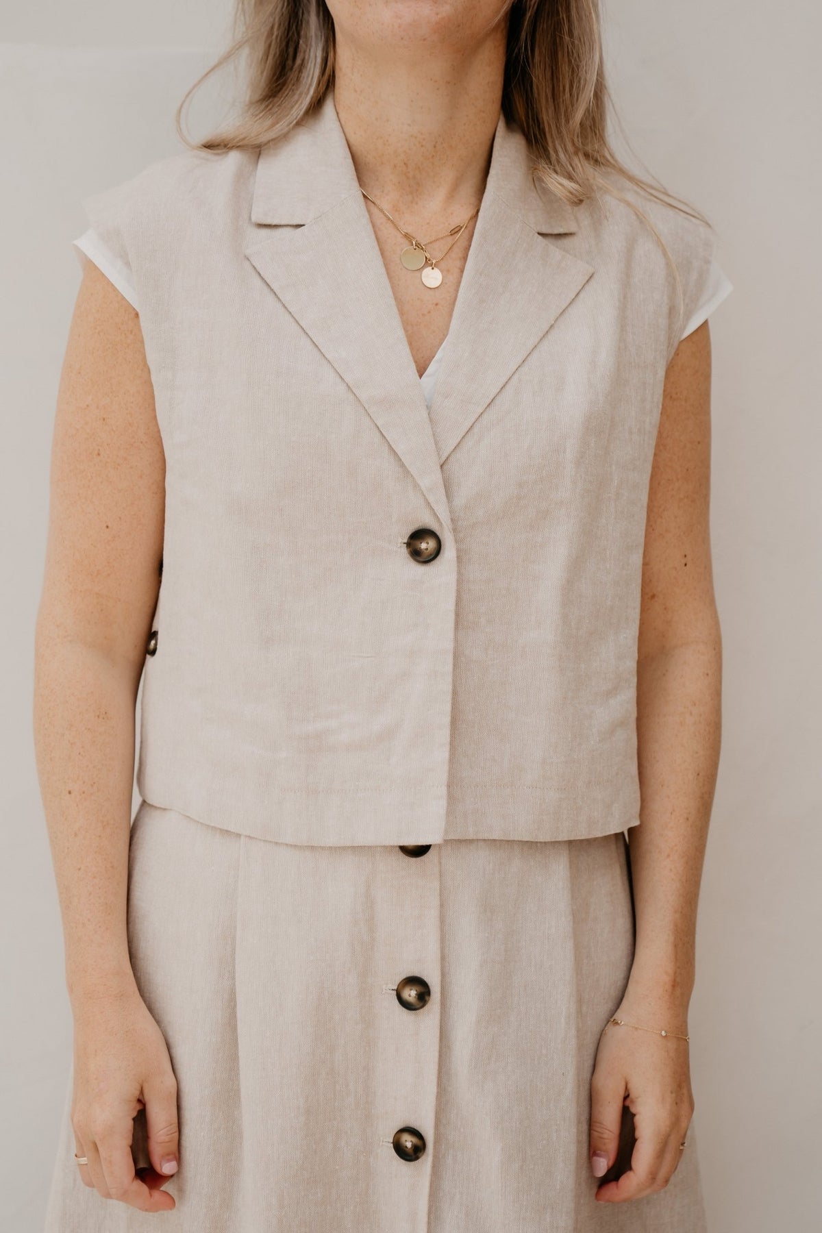 Yasusuma Short Linen Blend Waistcoat White Pepper - Bij Keesje - Y.A.S - Gilet