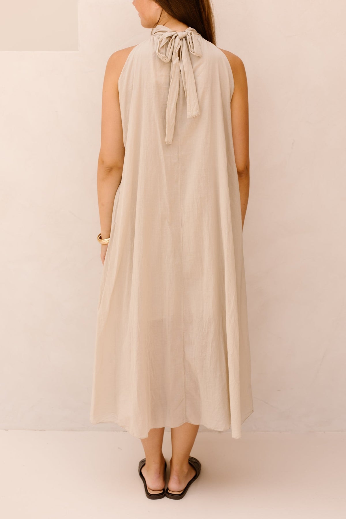 Zaar halterjurk beige - Bij Keesje - Bij Keesje - Jurk