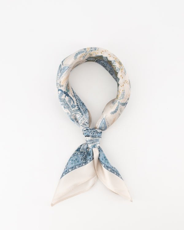 Zaya zijde sjaaltje blue paisley - Bij Keesje - Bij Keesje