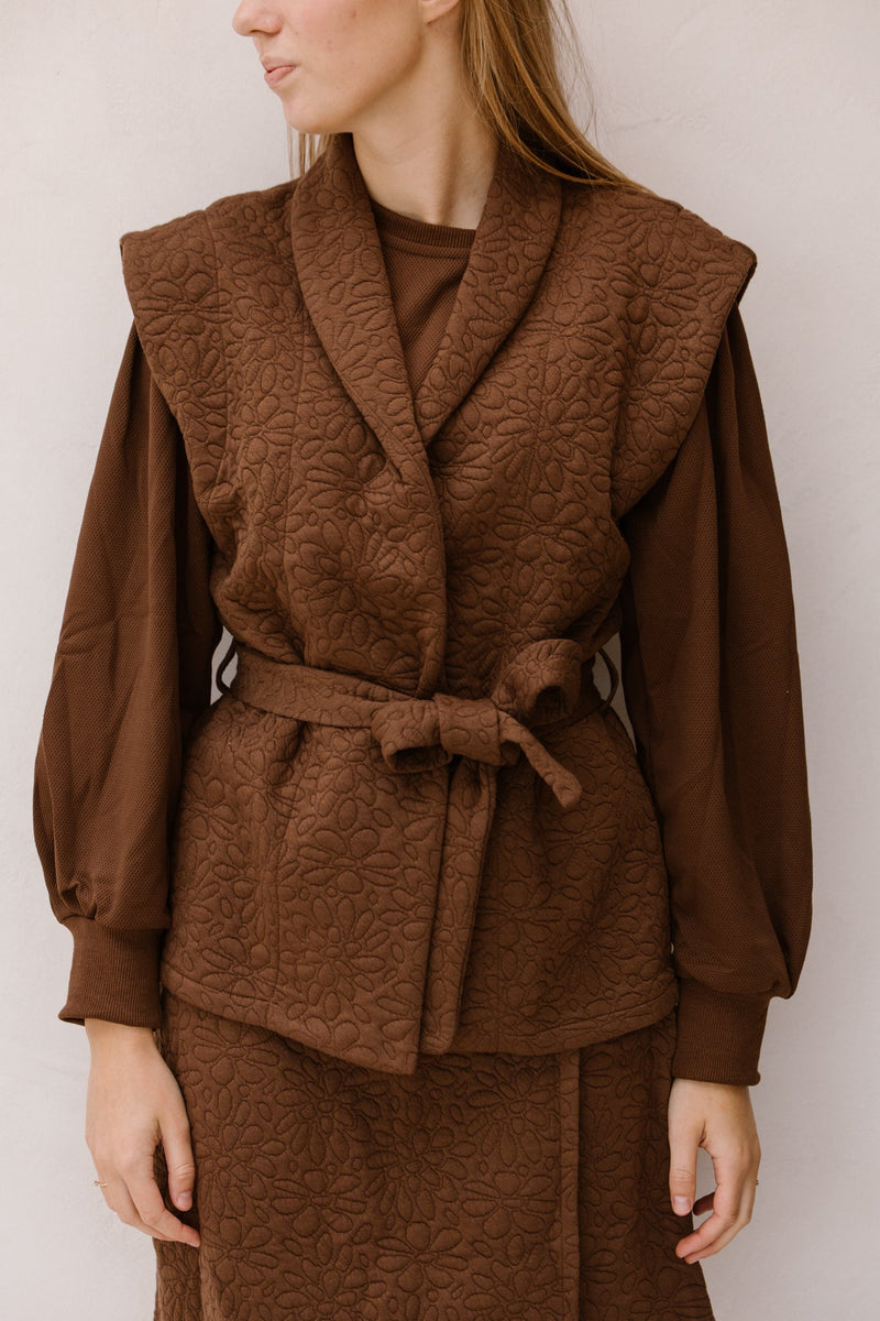 Zelia gilet donkerbruin - Bij Keesje - Bij Keesje